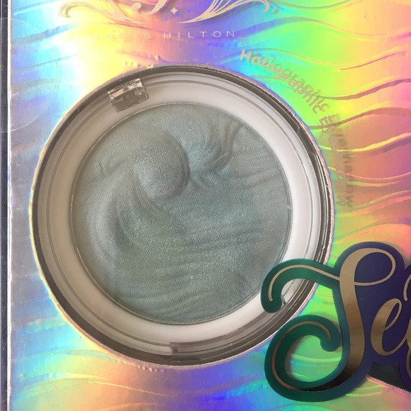 🖤NEW🖤 PARIS HILTON SEA SIREN SHADOW & GLOSS SET - Picture 2 of 4